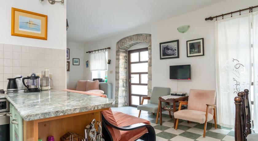Apartment Old Stone House Lokva Rogoznica Room photo