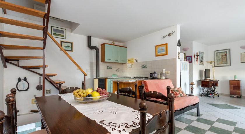 Apartment Old Stone House Lokva Rogoznica Room photo